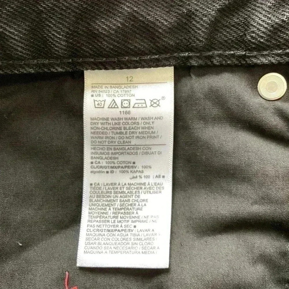 NWT Old Navy High Rise Slouchy Straight Black Denim Shorts Button Fly Size 12 - Picture 8 of 10